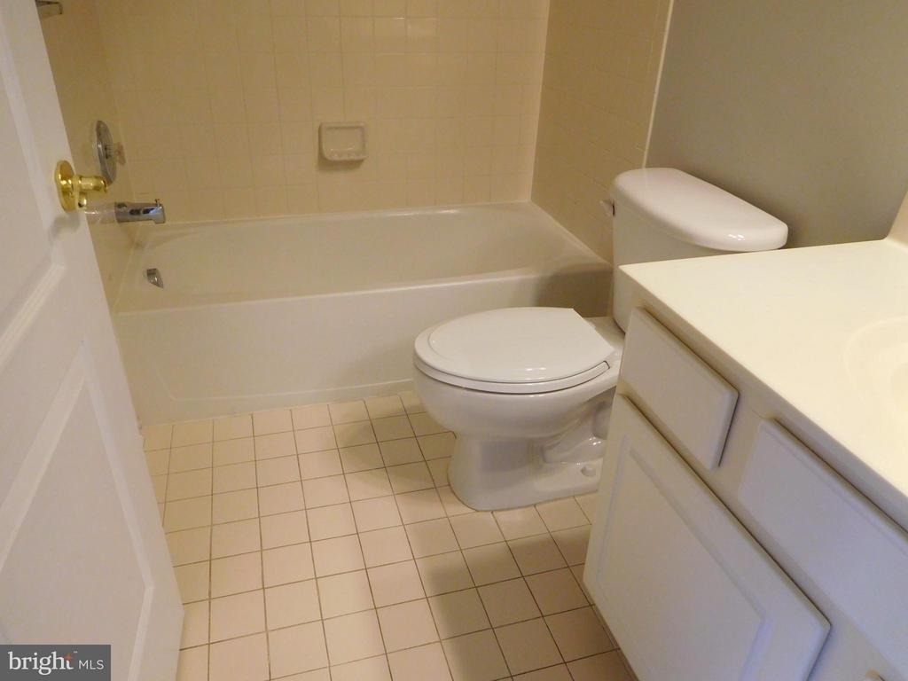 4302 Talmadge Circle - Photo 14