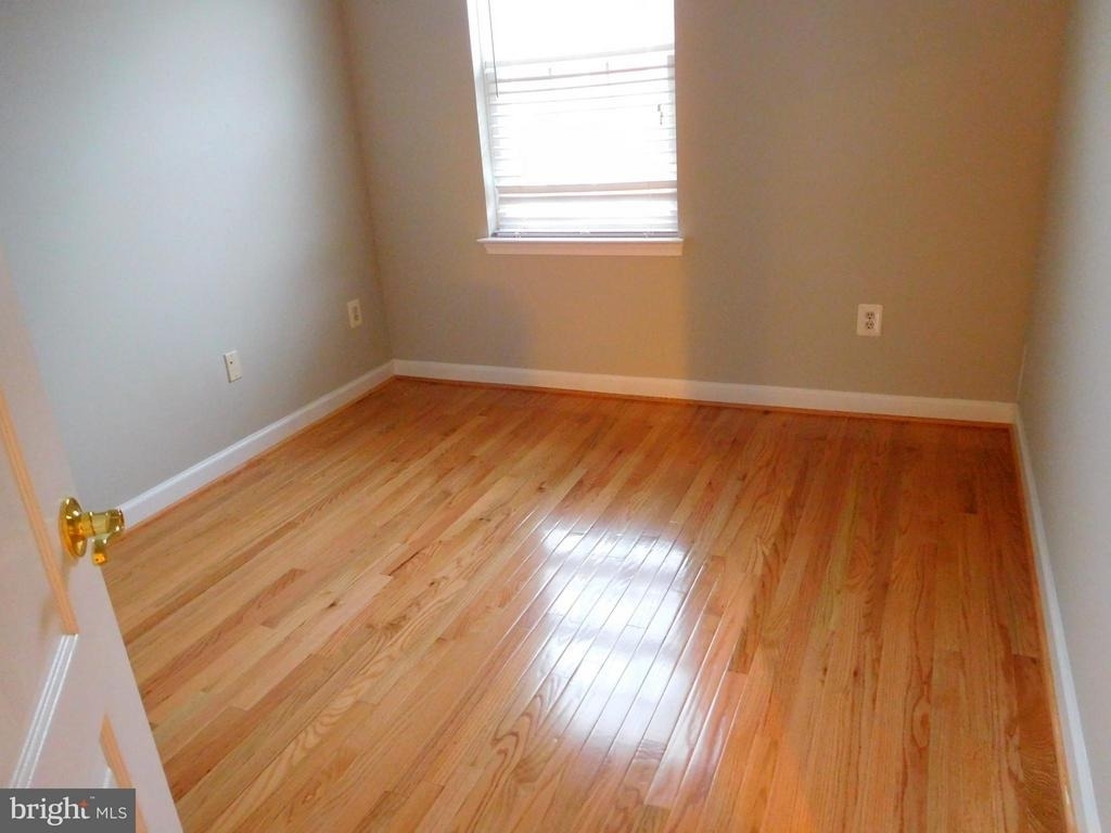 4302 Talmadge Circle - Photo 8