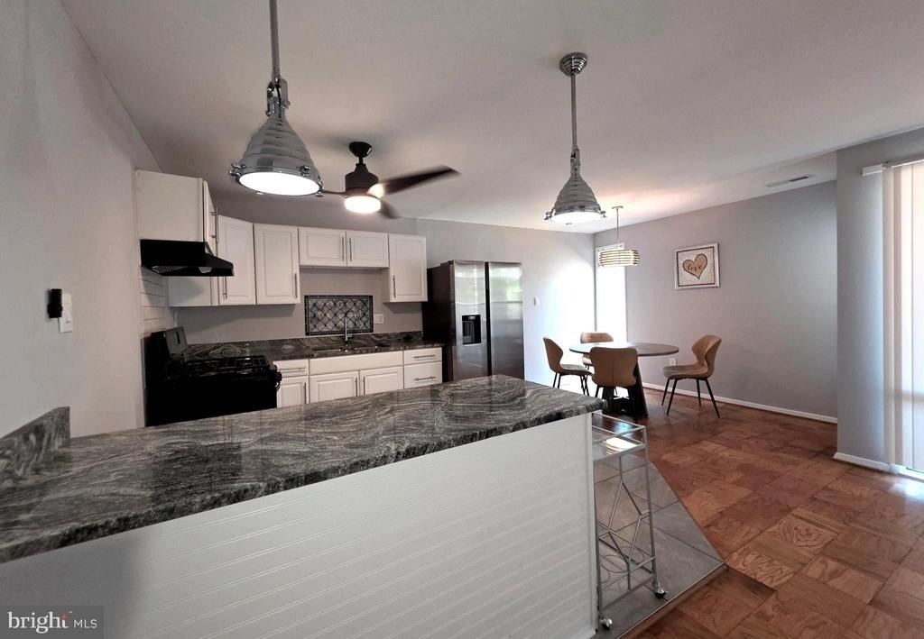 7316 Donnell Place - Photo 4