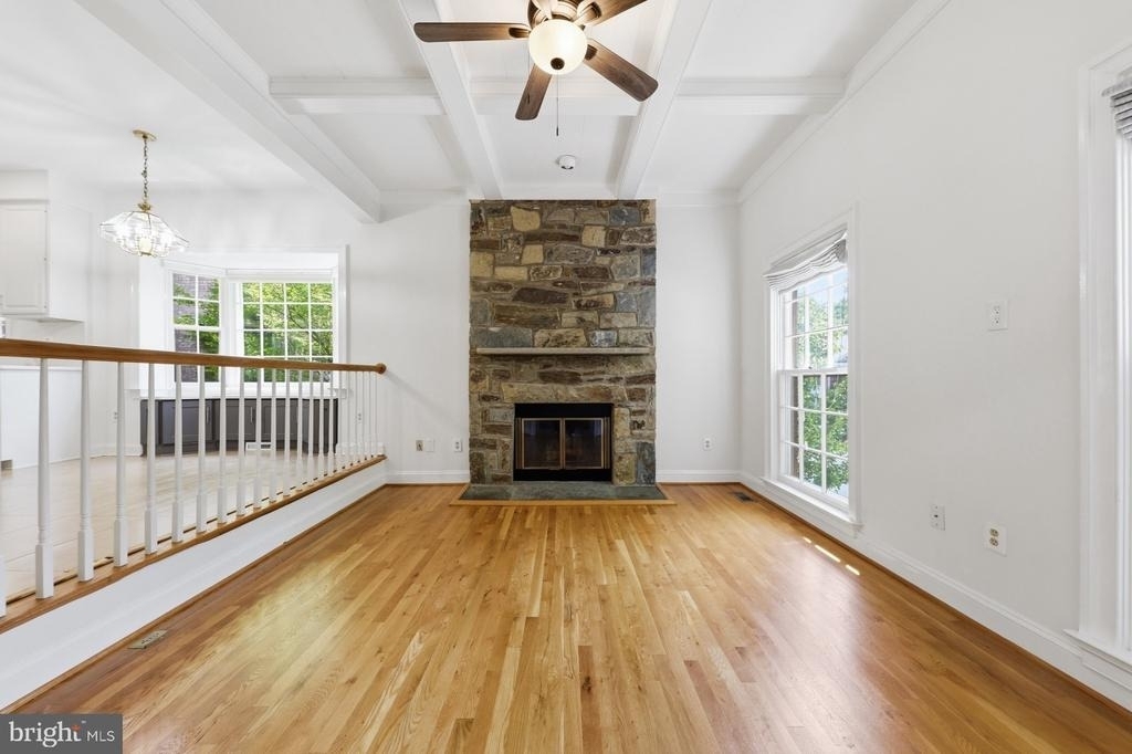 8904 Barrowgate Court - Photo 13
