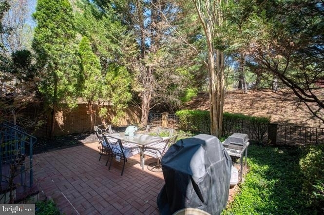 7809 Hidden Meadow Terrace - Photo 35