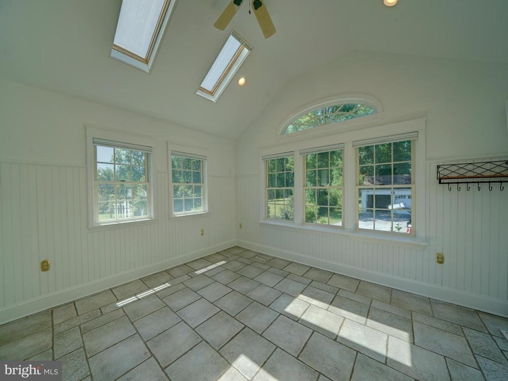12351 Scaggsville Road - Photo 7