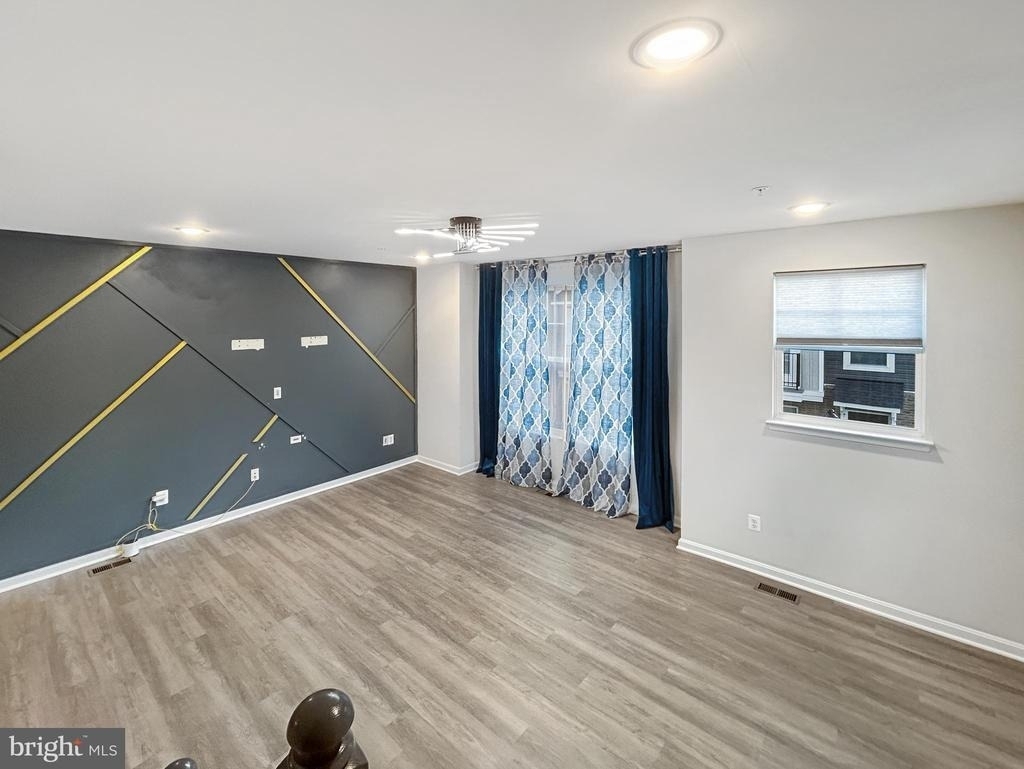 414 Matlock Ln - Photo 8