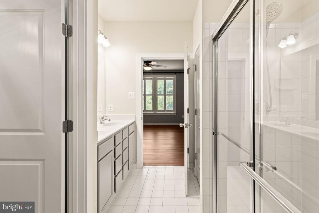 1112 Saxton Drive - Photo 24