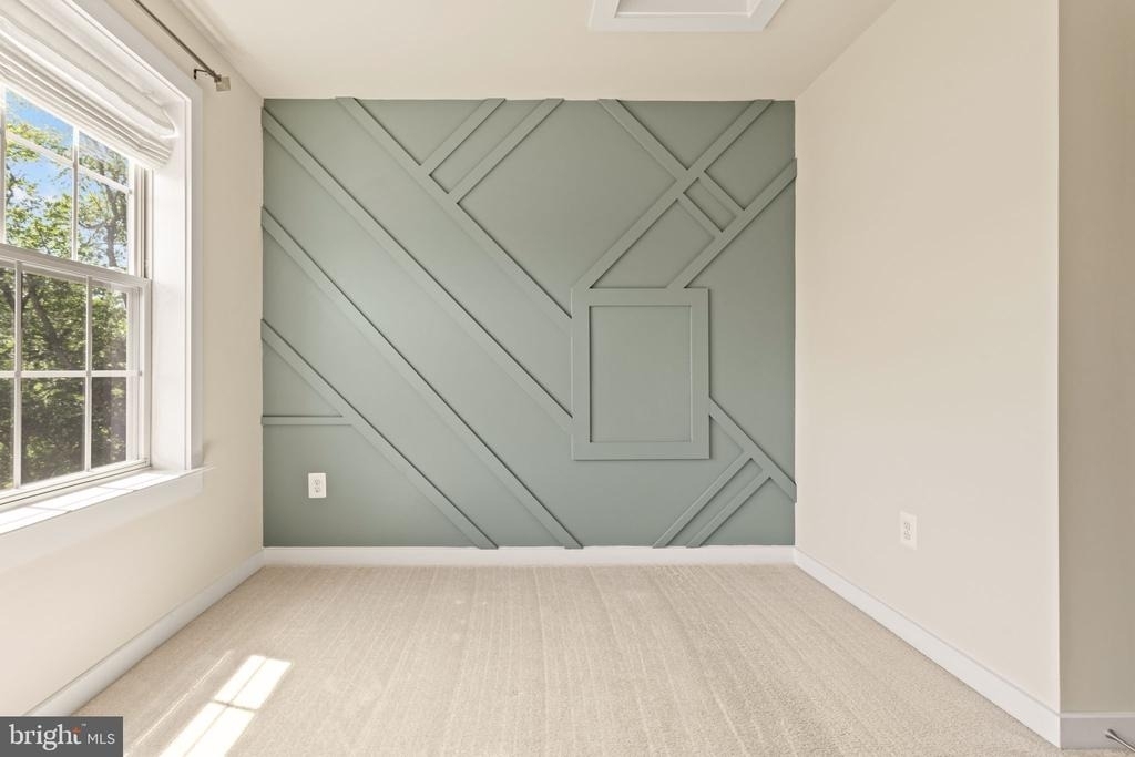 1112 Saxton Drive - Photo 38
