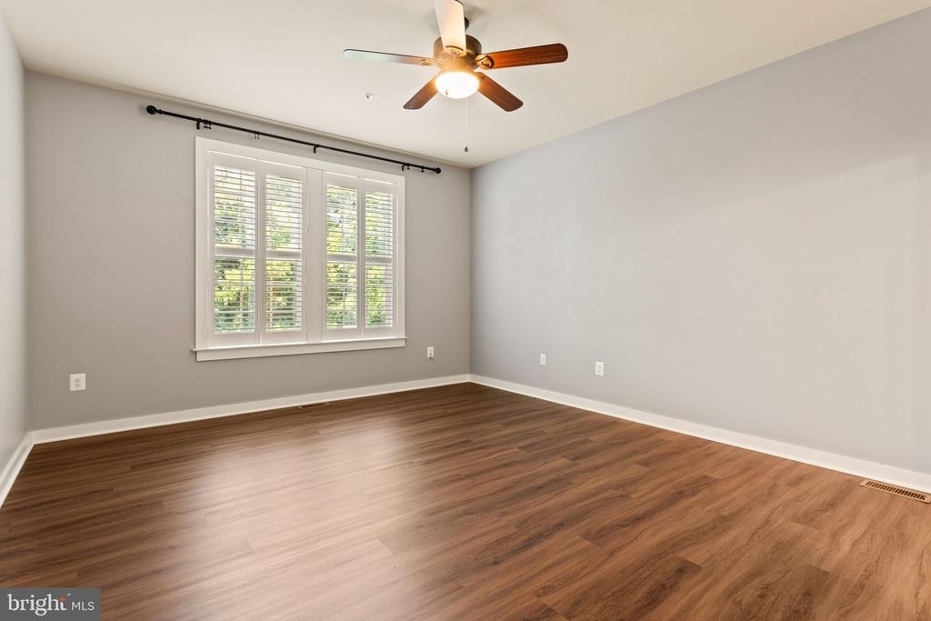 1112 Saxton Drive - Photo 22