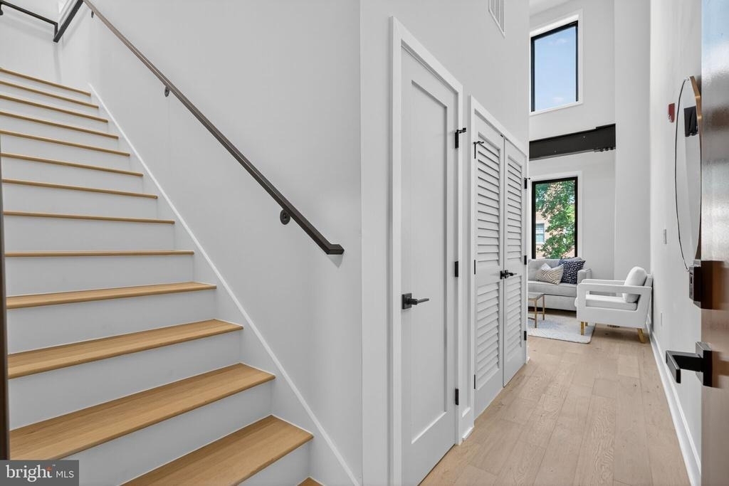 2440 Ontario Road Nw - Photo 10