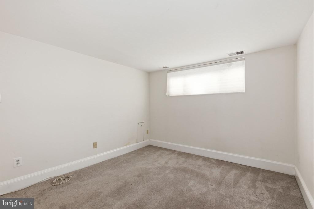 308 East Capitol Street Ne - Photo 17
