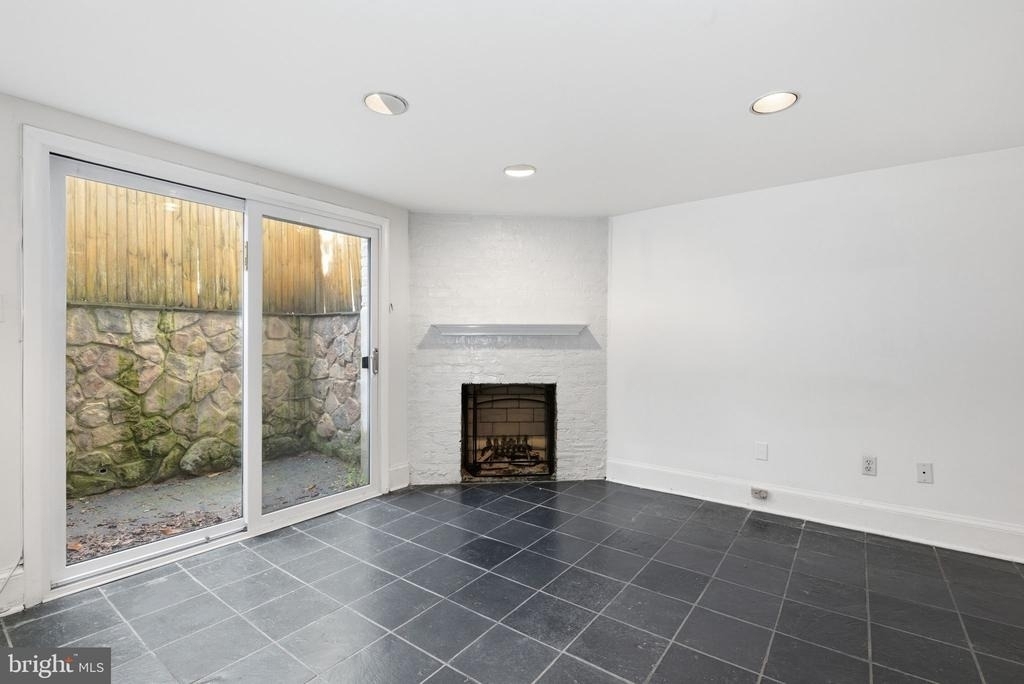 308 East Capitol Street Ne - Photo 11
