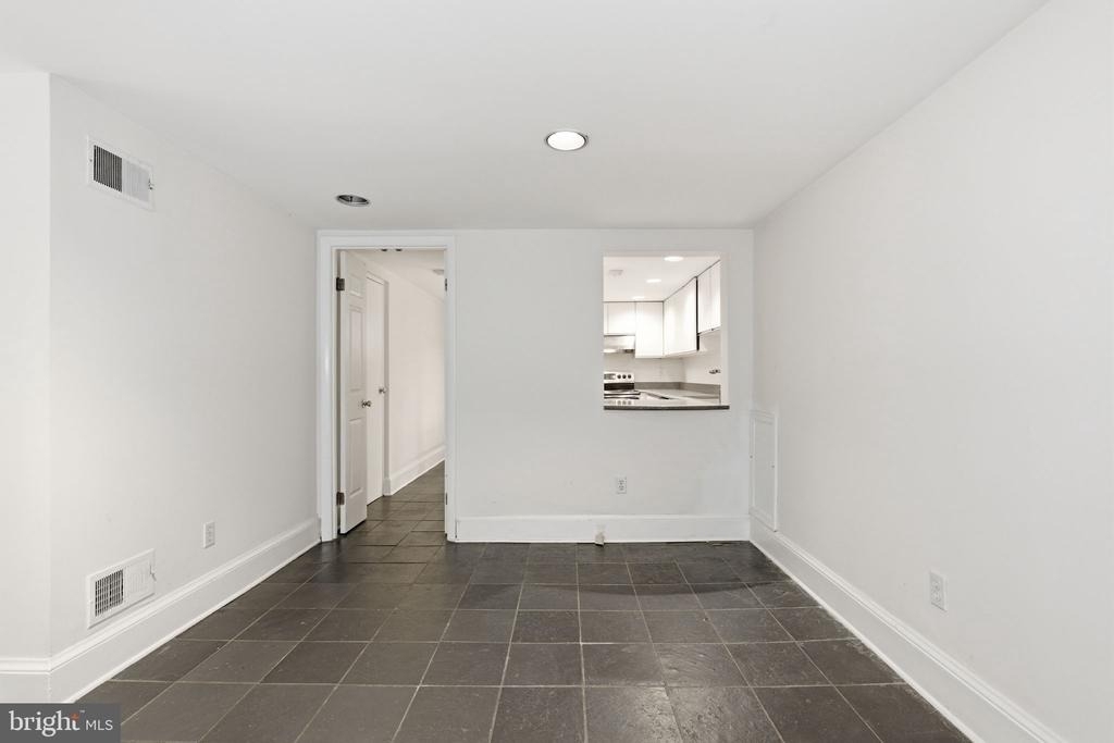 308 East Capitol Street Ne - Photo 12