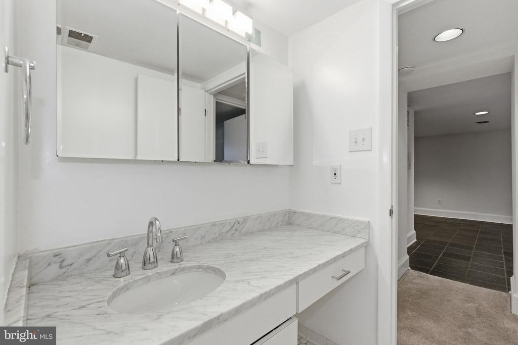 308 East Capitol Street Ne - Photo 27