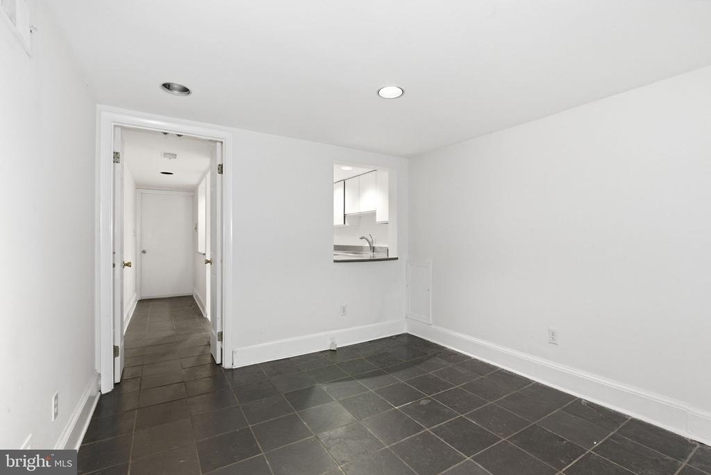 308 East Capitol Street Ne - Photo 15