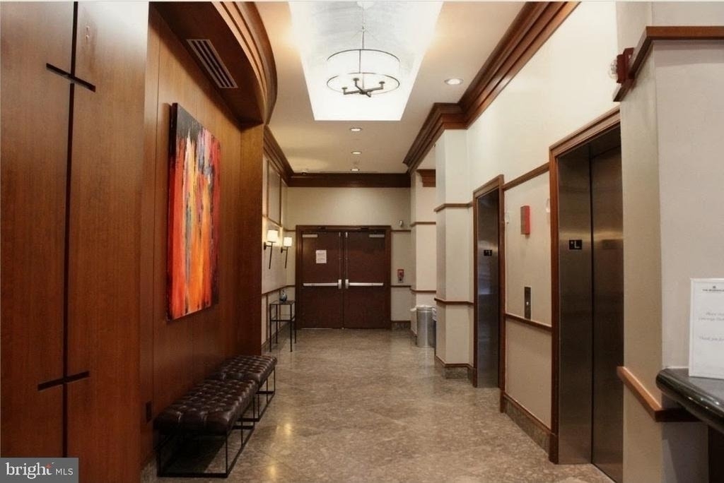 777 7th Nw - Photo 3