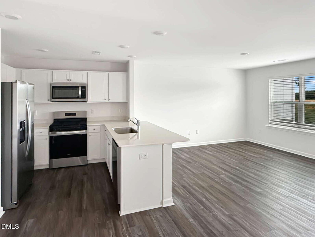 108 Clementine Street - Photo 3