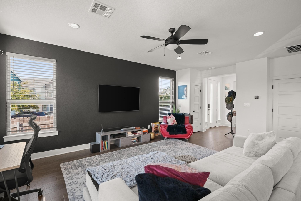5160 N A W Grimes Blvd - Photo 4