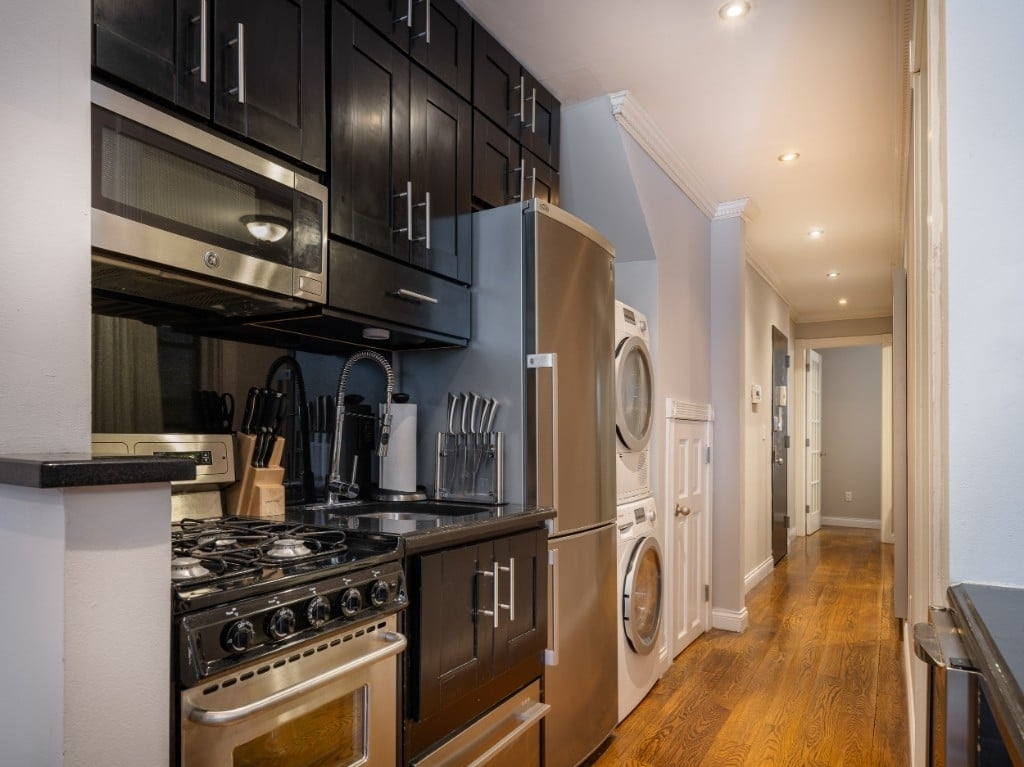 Copy of 115 Mulberry Street, Unit 2f - Photo 7