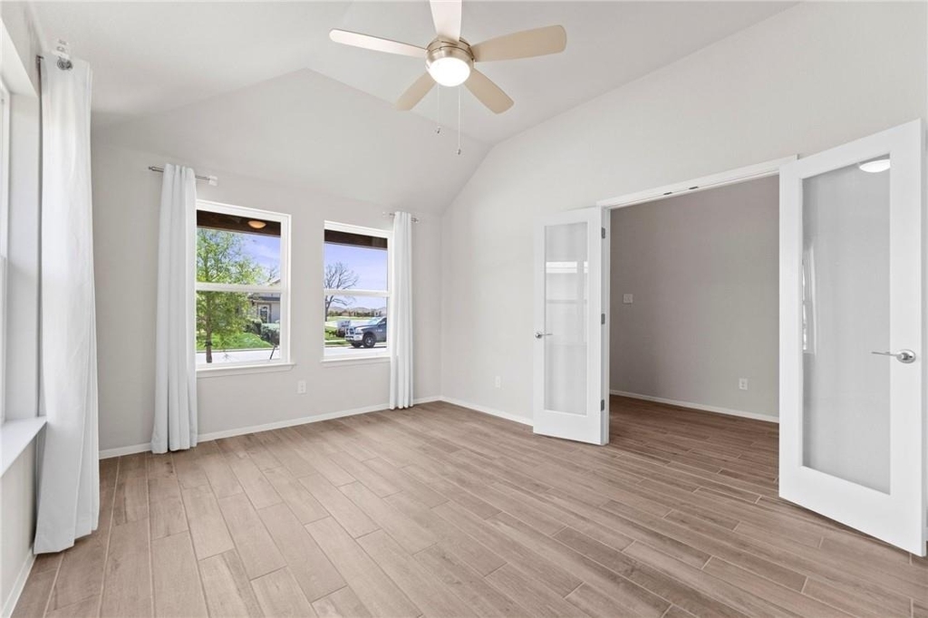 102 Crooked Trl - Photo 4