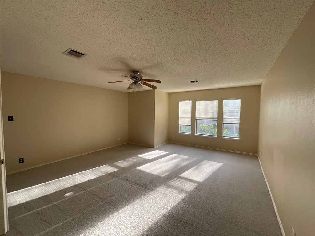 1172 Southern Pl - Photo 18