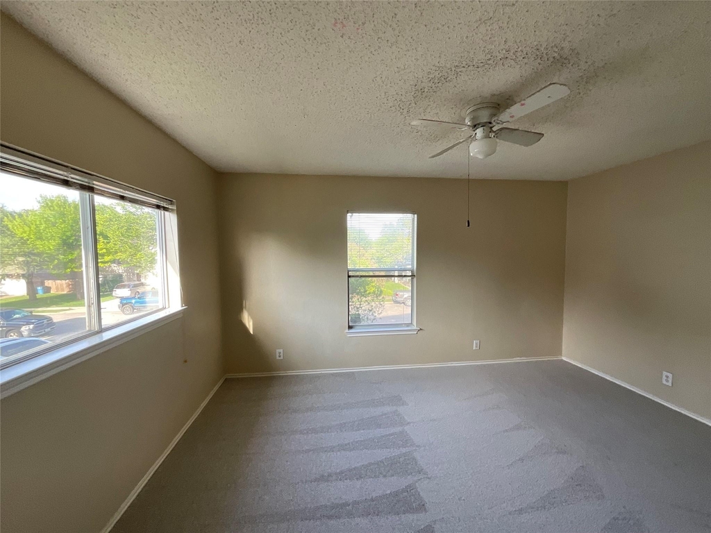 1172 Southern Pl - Photo 21