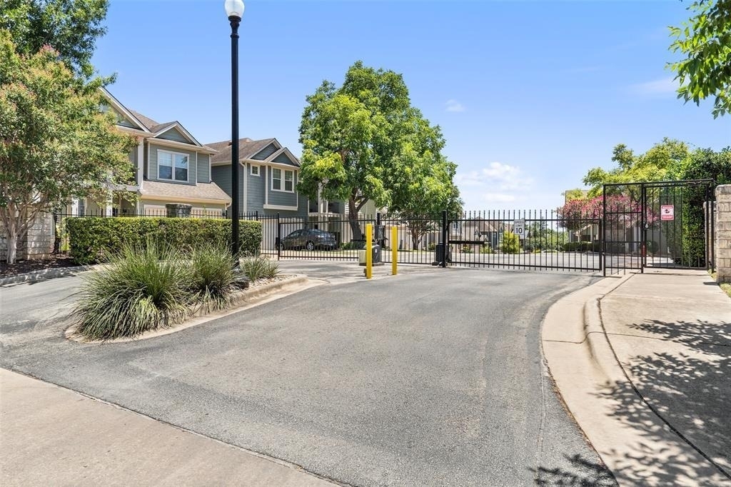 411 W St Elmo Rd - Photo 28