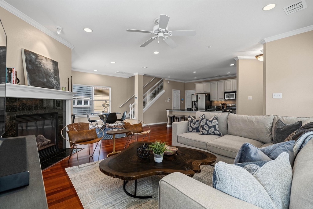 411 W St Elmo Rd - Photo 3