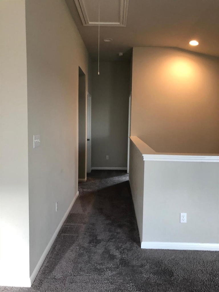 1052 Myrna Bnd - Photo 19