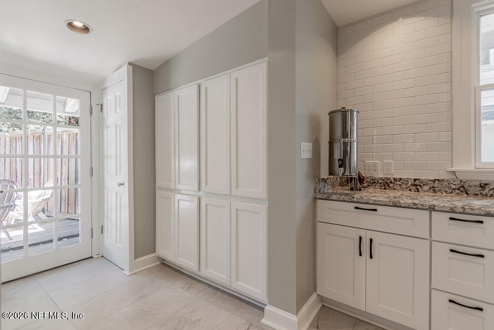 2751 Herschel Street - Photo 22