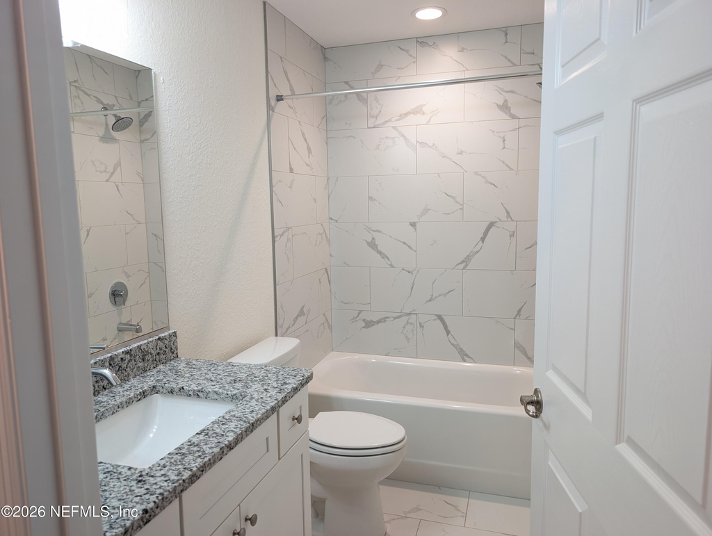 819 Ne 10th Street - Photo 11