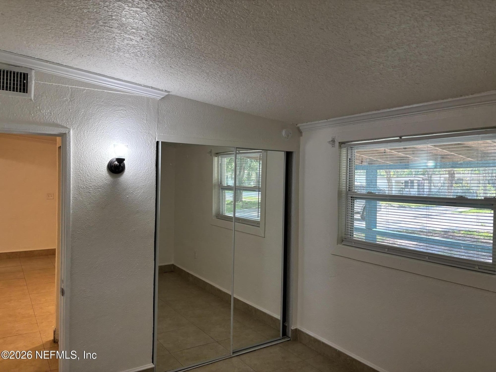 1824 S Brookview Drive S - Photo 11