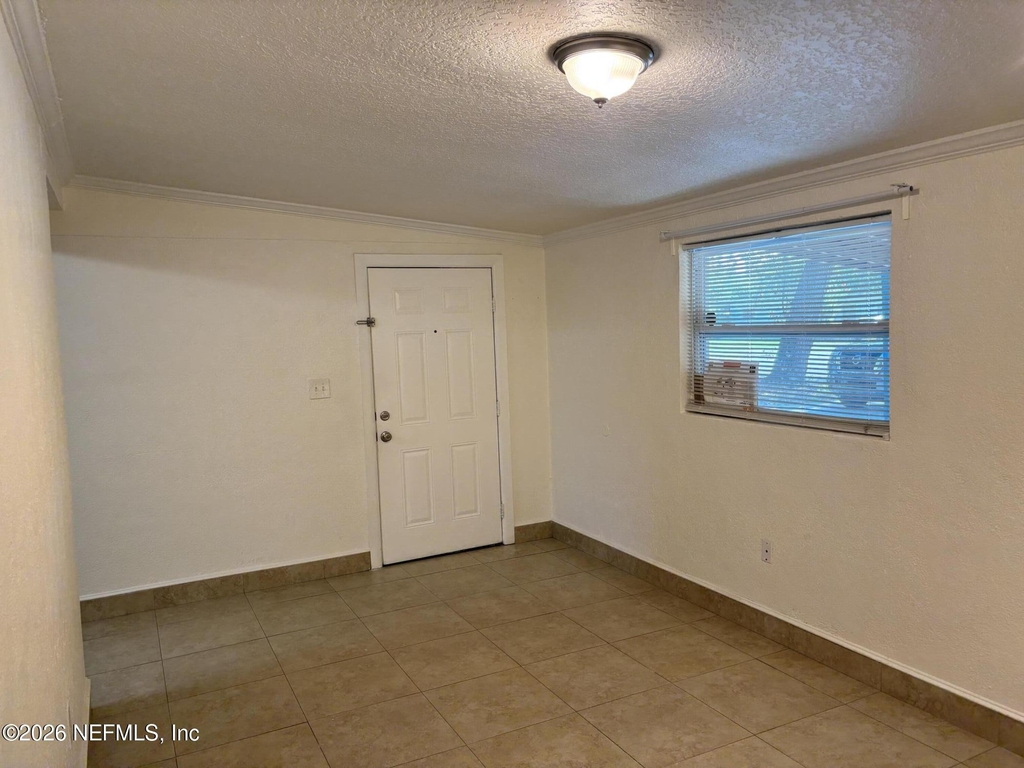 1824 S Brookview Drive S - Photo 2