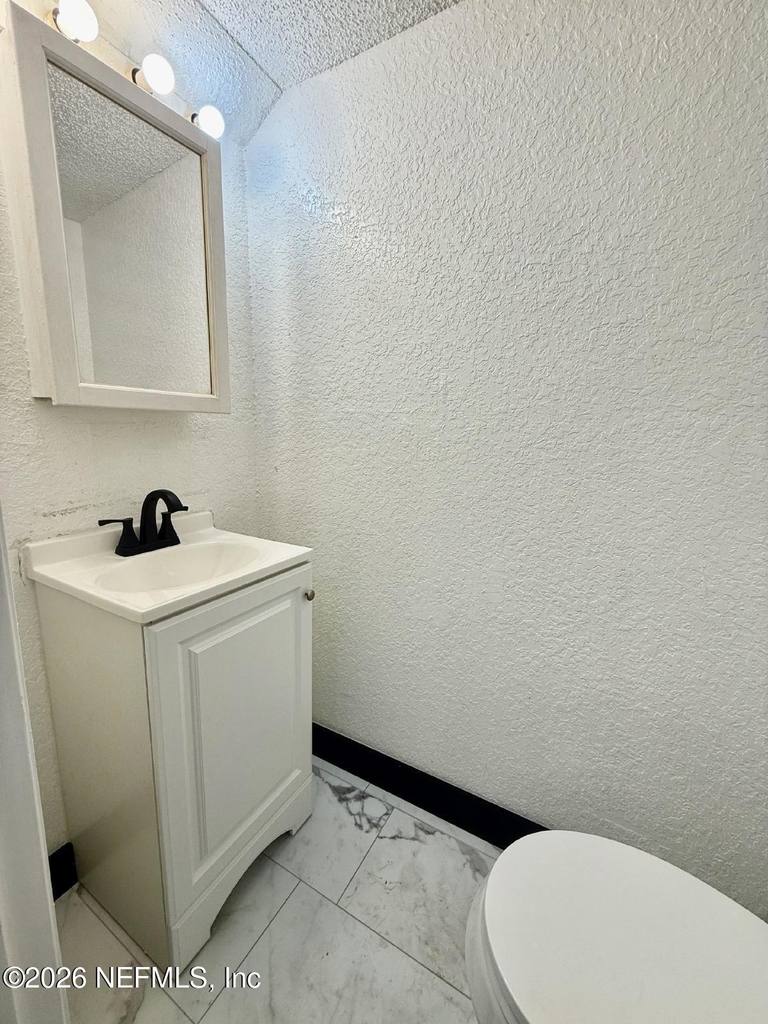 2540 W 25th Street - Photo 4