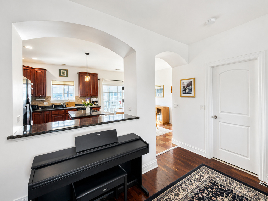 120 Lakeshore Drive - Photo 8