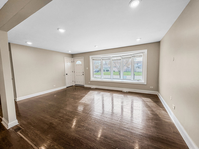7241 Beloit Avenue - Photo 5
