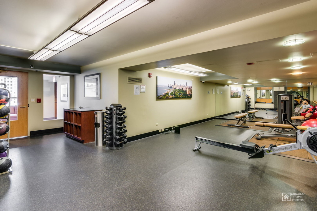 345 N Lasalle Street - Photo 19