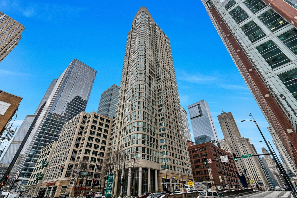 345 N Lasalle Street - Photo 20