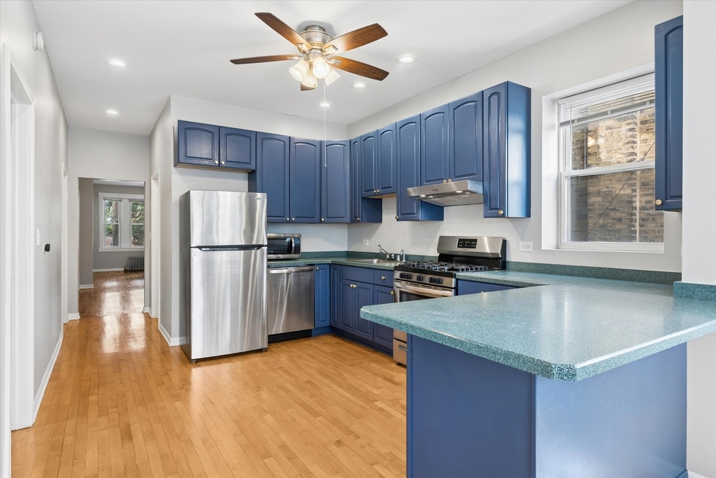 5147 W Cullom Avenue - Photo 7