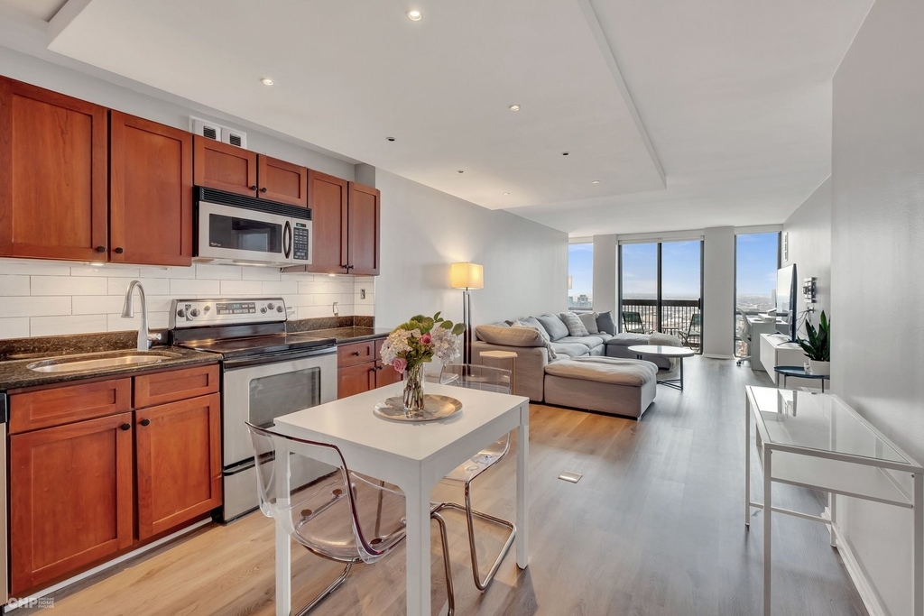 1660 N Lasalle Street - Photo 7