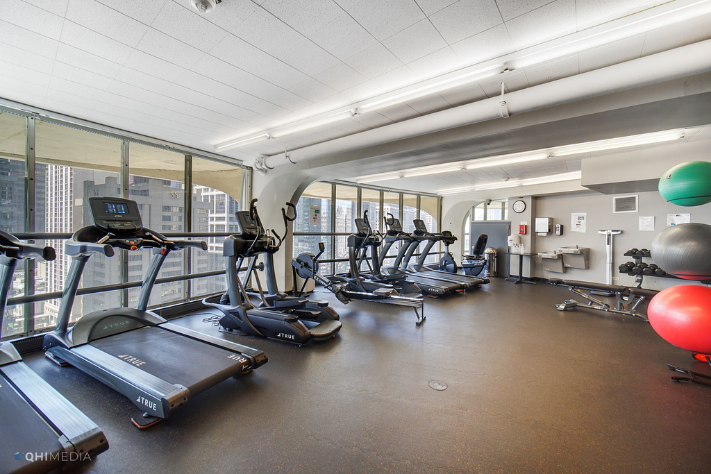 300 N State Street - Photo 15