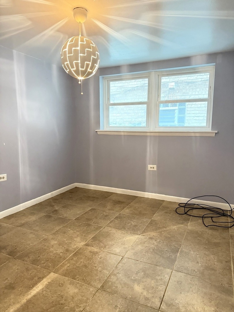 7732 W Addison Street - Photo 10