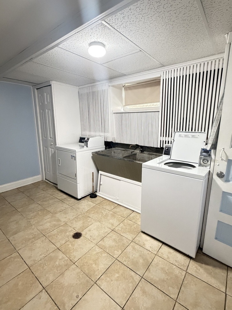 7732 W Addison Street - Photo 2