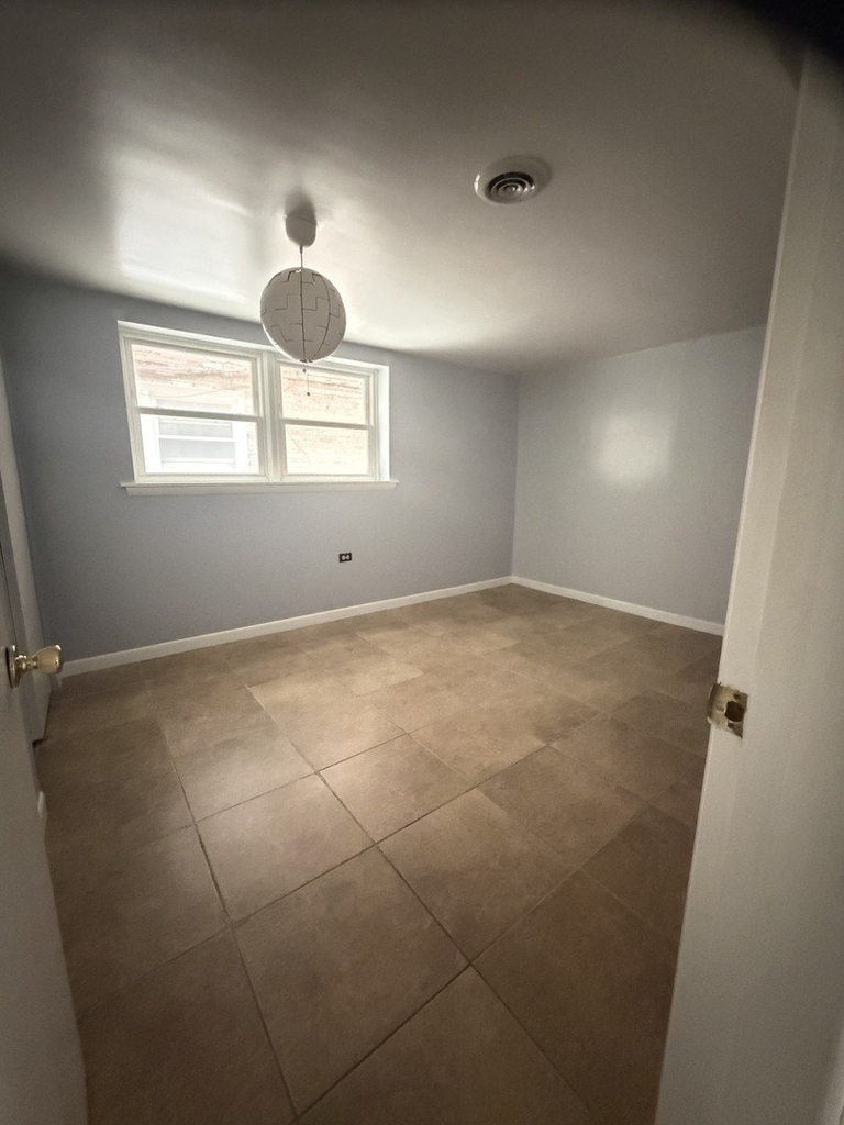 7732 W Addison Street - Photo 19