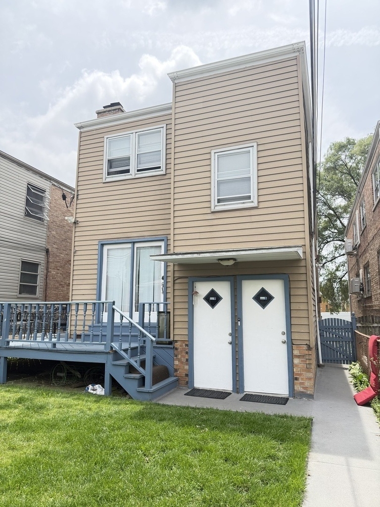 7732 W Addison Street - Photo 1