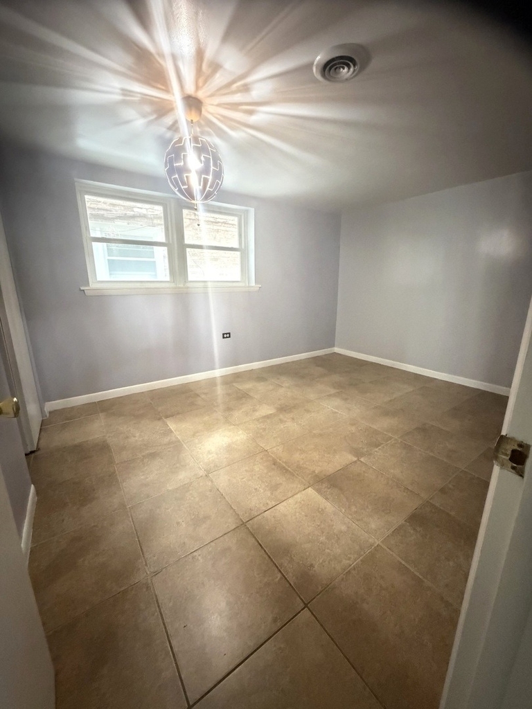 7732 W Addison Street - Photo 17