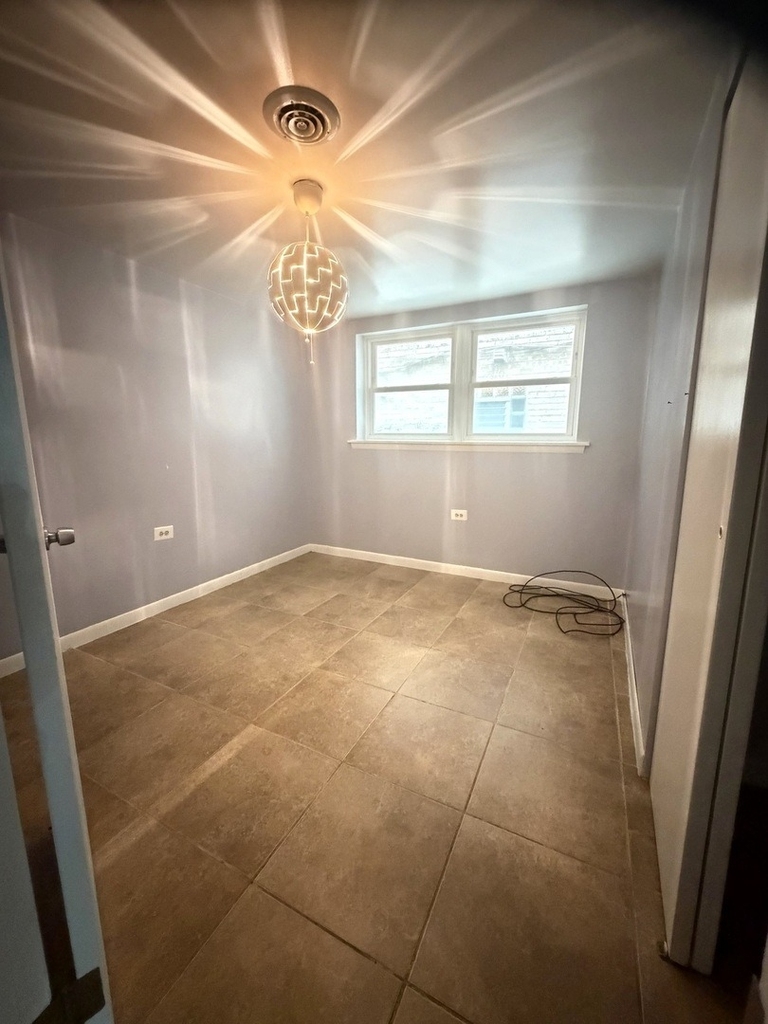 7732 W Addison Street - Photo 16