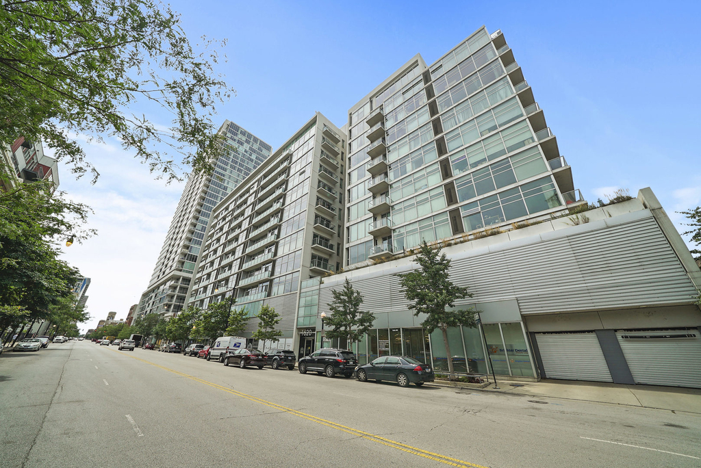1620 S Michigan Avenue - Photo 0