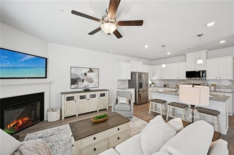 405 Lanier Circle - Photo 4