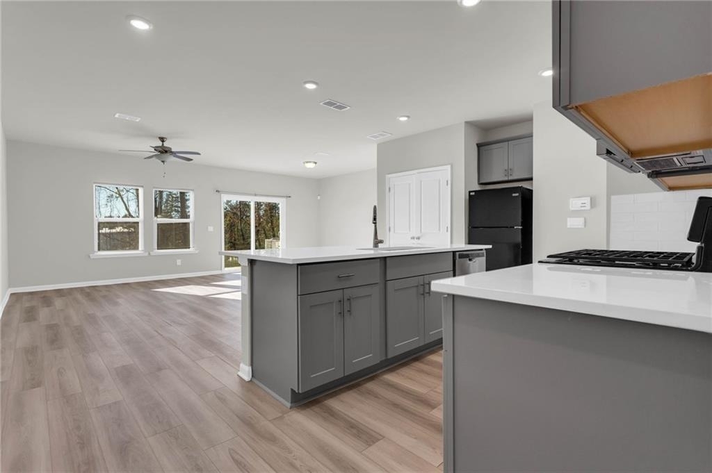 1645 Villageside Court - Photo 4