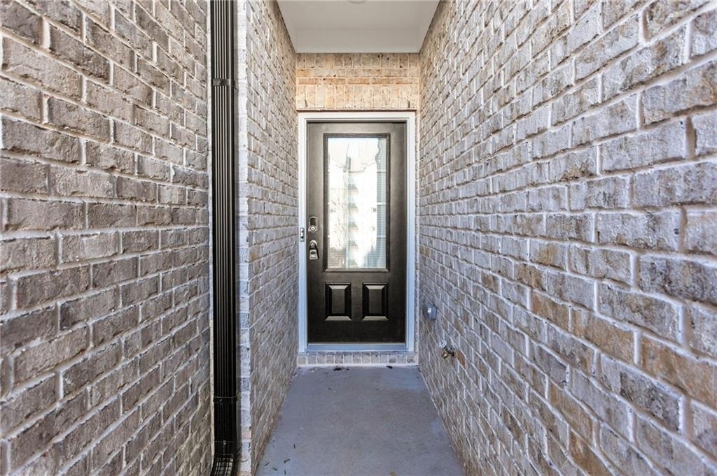1645 Villageside Court - Photo 2