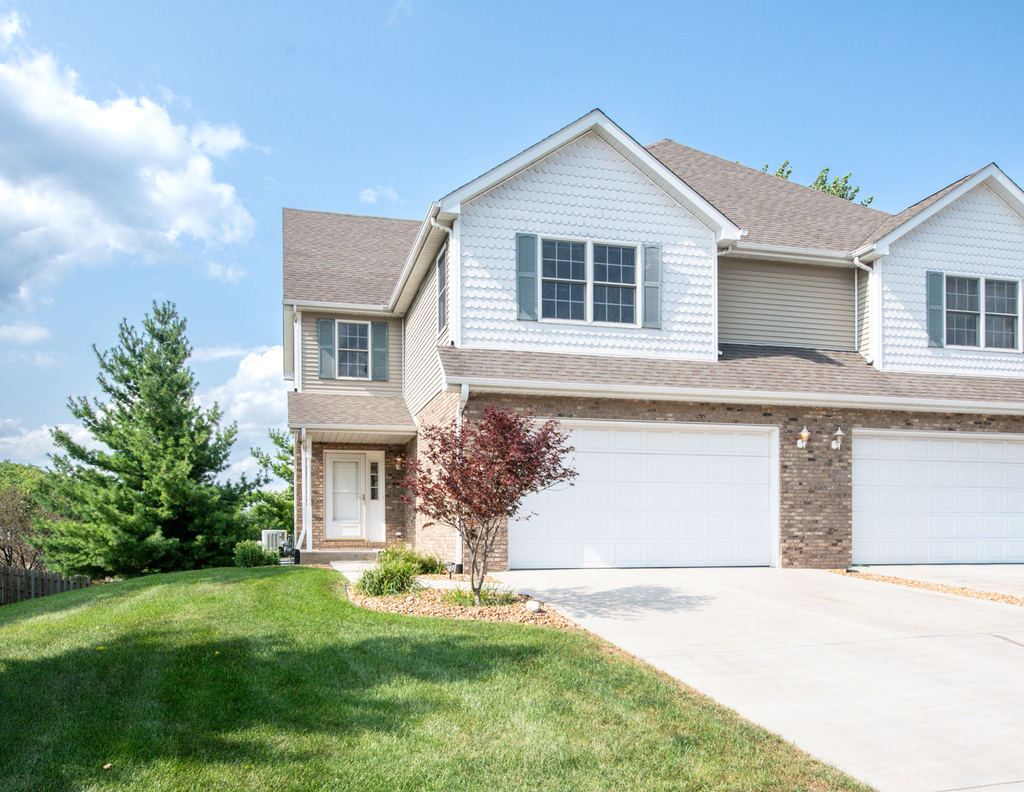 662 Chaney Court - Photo 0