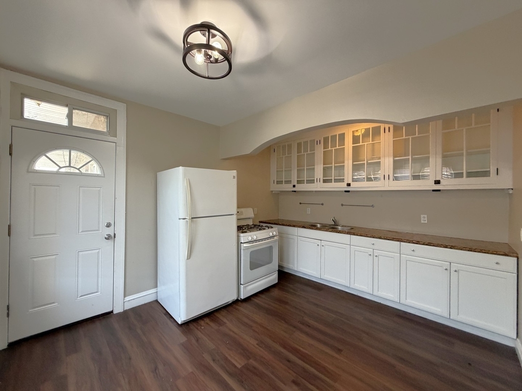 4307 W 63rd Street - Photo 1